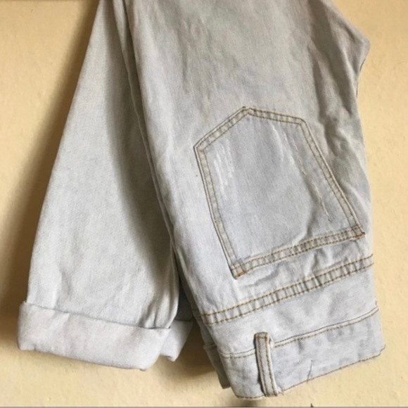 NWT Torn Jeans - Picture 4 of 6